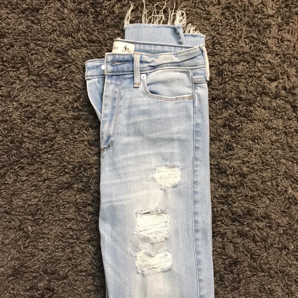 High rise light ripped Abercrombie Jeans